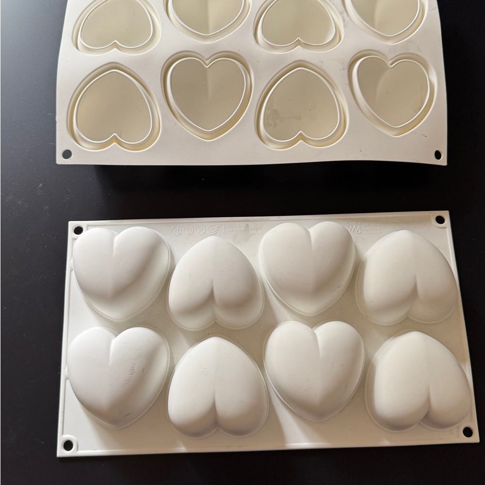 White Heart-Shaped Silicone Baking Mold - Multi-Cavity
